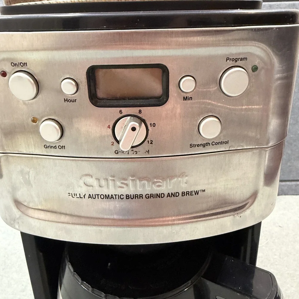 Cuisinart Burr Grind and Brew Coffee Maker 12 Cup Silver Good Thermal Carafe